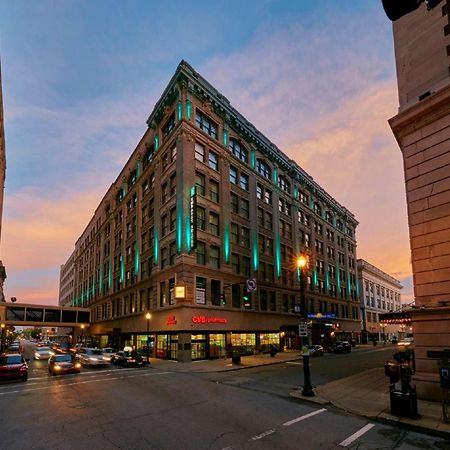 Embassy Suites Louisville Downtown Buitenkant foto