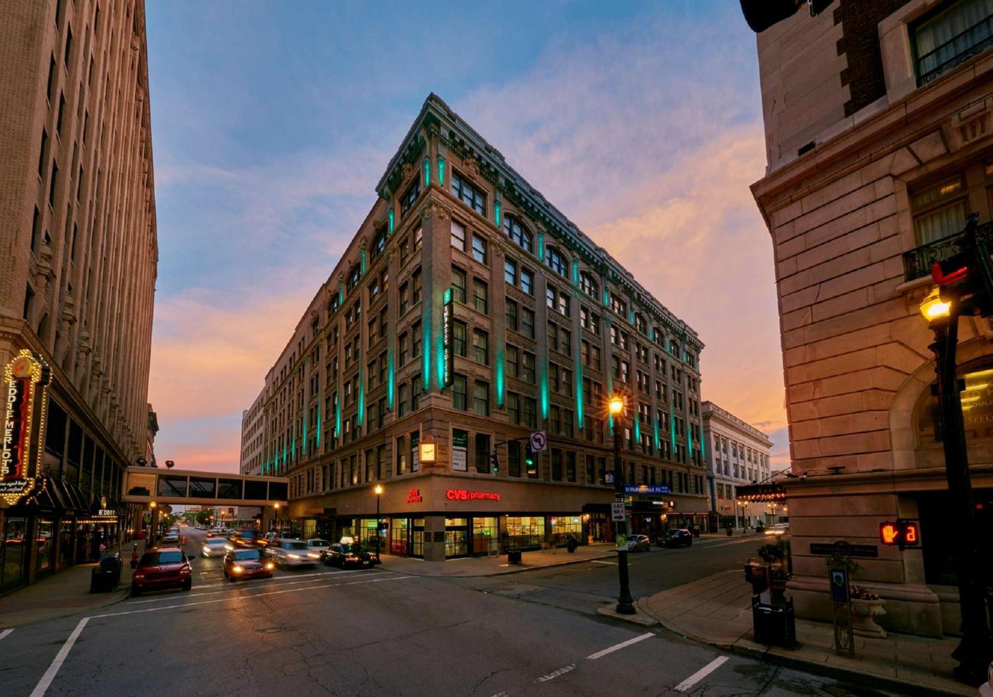 Embassy Suites Louisville Downtown Buitenkant foto